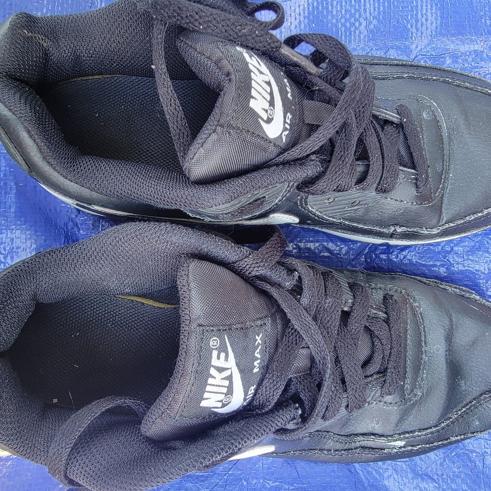 2 Pair Of Nike Shoes- 7y Bundle White/black